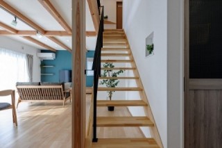 階段　注文住宅の新築事例