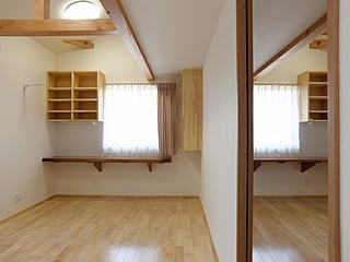 寝室（親世帯）　二世帯住宅の新築事例