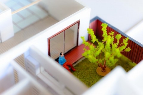 中野市の注文住宅　中庭のある家の模型