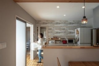 キッチン・サンルーム　注文住宅の新築実例