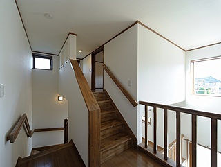階段（ロフト）　須坂市の注文住宅　新築の事例