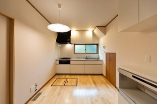 キッチン　自由設計の新築事例